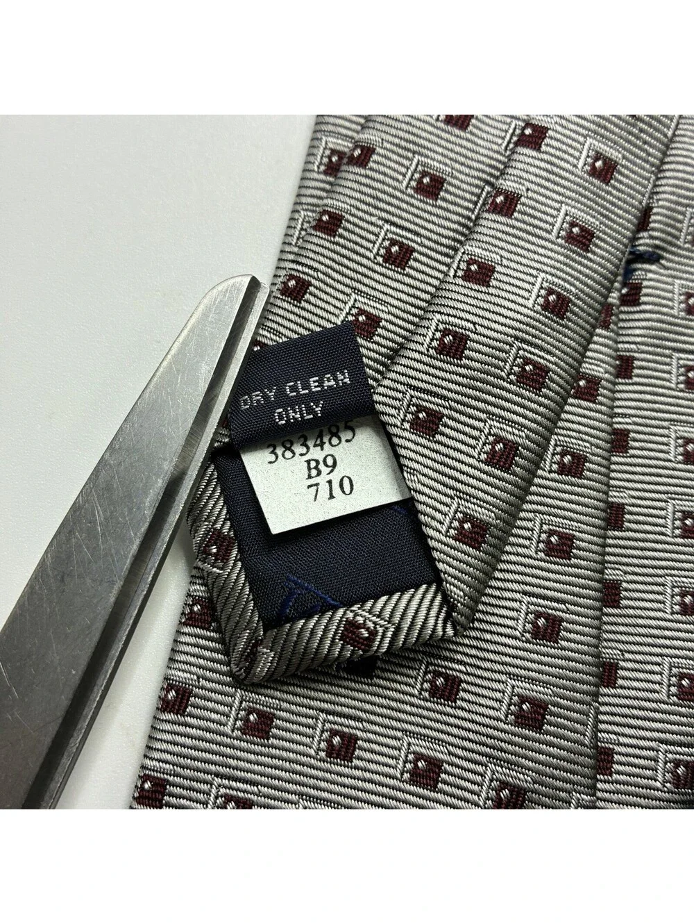 Lands' End Silver Red Geometric Woven Silk Neck Tie Necktie Hand Sewn Vintage